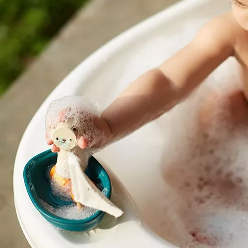 Plan Toys Badspeelgoed Zeilbootje En Ijsbeertje 2 Plan Toys Badspeelgoed Zeilbootje En Ijsbeertje - Afbeelding 2