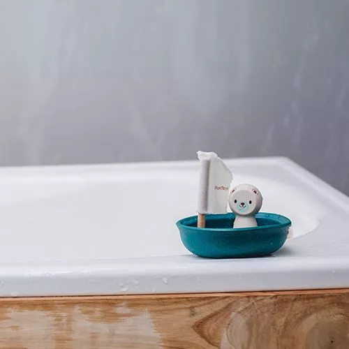 Plan Toys Badspeelgoed Zeilbootje En Ijsbeertje 6 Plan Toys Badspeelgoed Zeilbootje En Ijsbeertje - Afbeelding 6
