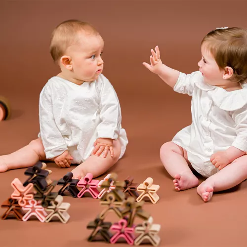 DENA Dëna Bijt- En Stapelspeeltjes Kinderen - Diversiteit 2 DENA Dëna Bijt- En Stapelspeeltjes Kinderen - Diversiteit - Afbeelding 2