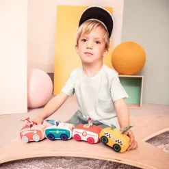 Lilliputiens Pull-back Auto - Stella 6 Lilliputiens Pull-back Auto - Stella -speelgarages, auto's & voertuigen Winkel lilliputiens pull back auto stella3