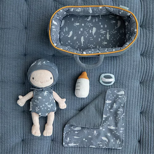 Little Dutch Lappenpop Met Reiswieg Jim - 24 Cm 6 Little Dutch Lappenpop Met Reiswieg Jim - 24 Cm - Afbeelding 6