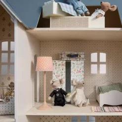Maileg Poppenhuis Met Behang - 80 Cm 7 Maileg Poppenhuis Met Behang - 80 Cm -speelgarages, auto's & voertuigen Winkel maileg poppenhuis met behang 80 cm 1