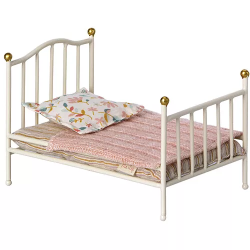 Maileg Vintage Poppenhuisbed Off-white - My 1 Maileg Vintage Poppenhuisbed Off-white - My