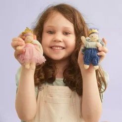 Olli Ella Holdie Folk Poppenhuispop 11 Cm - Prince Galience -speelgarages, auto's & voertuigen Winkel oe holdie folk prince galience 2