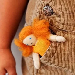 Olli Ella Holdie Folk Poppenhuispop 11 Cm - Daisy 6 Olli Ella Holdie Folk Poppenhuispop 11 Cm - Daisy -speelgarages, auto's & voertuigen Winkel olli ella daisy2