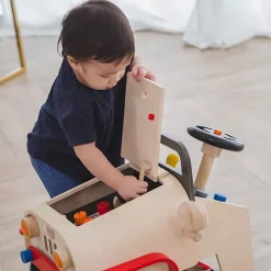 Plan Toys Speelauto Monteur 15 Plan Toys Speelauto Monteur -speelgarages, auto's & voertuigen Winkel plan toys speelauto monteur 9