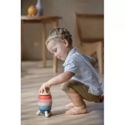 Plan Toys Stapeltoren Raket 10 Plan Toys Stapeltoren Raket -speelgarages, auto's & voertuigen Winkel plan toys stapeltoren raket ilovespeelgoed.nl3