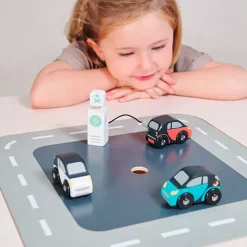 Tender Leaf Toys Elektrische Auto's Met Laadpaal 9 Tender Leaf Toys Elektrische Auto's Met Laadpaal -speelgarages, auto's & voertuigen Winkel tender leaf toys elektrische auto s met laadpaal 4